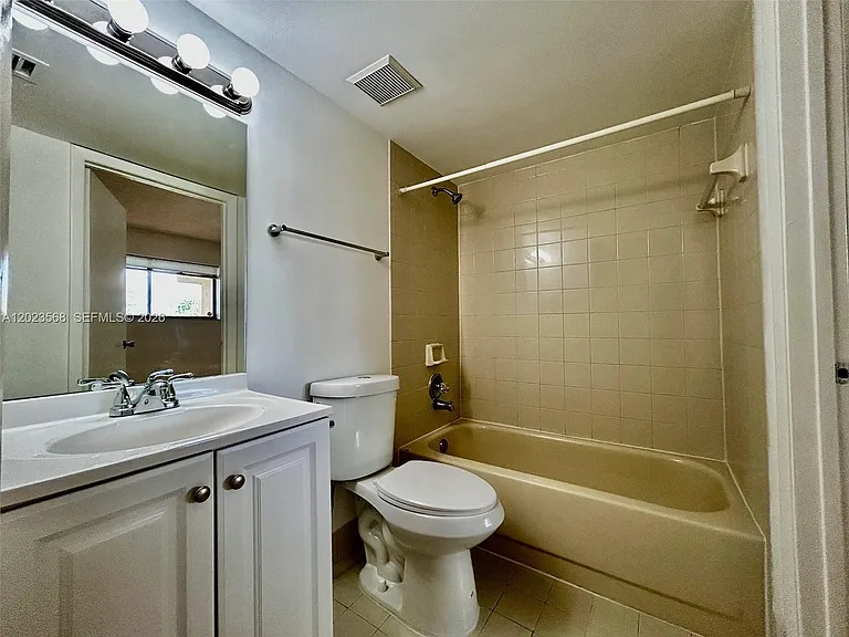 7451 NW 16th St #304 — Photo 34