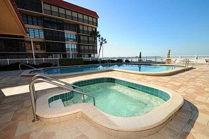 Jacuzzi