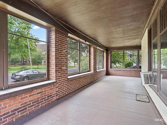 3rd image of 549 S Lincoln Ave