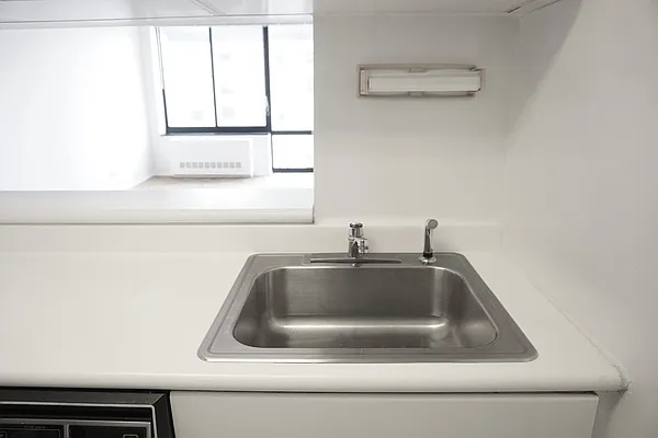 Rented by Renetta Real Estate | media 37