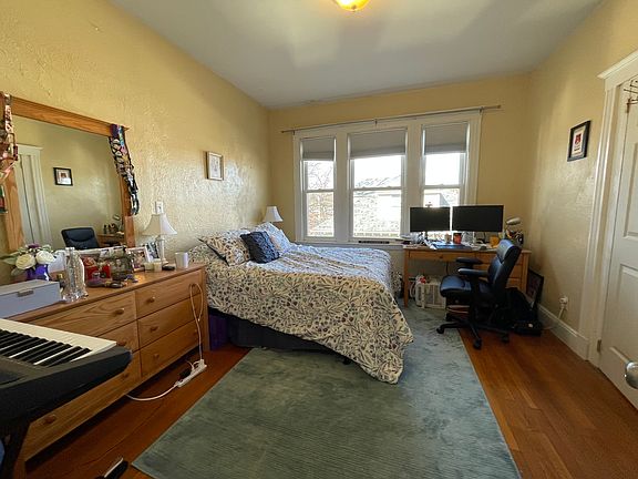 4th image of 165 Chiswick Rd #2