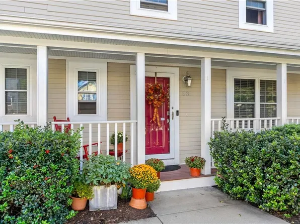 53 Vine St, East Greenwich, RI 02818