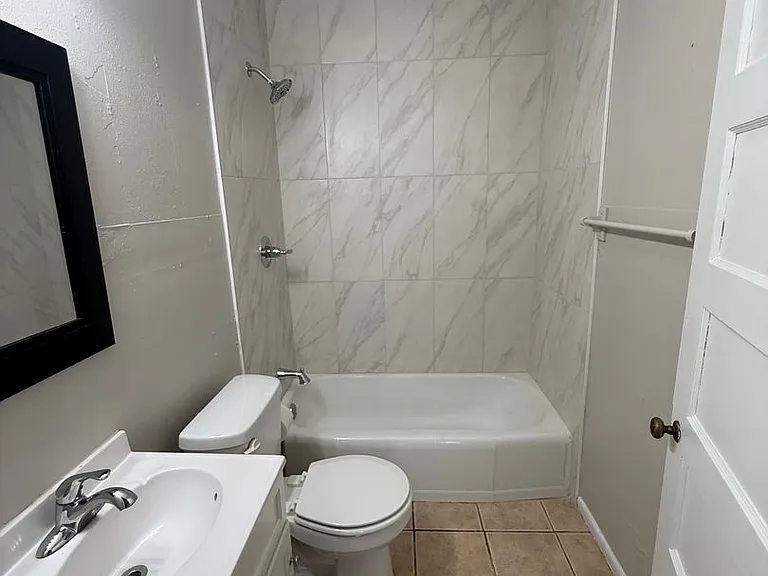 1014 N Bradley St #1 — Photo 14