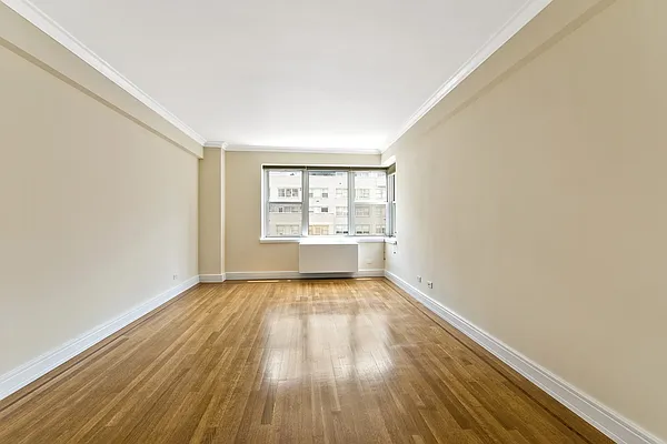 Rented by Nest Seekers International | media 18