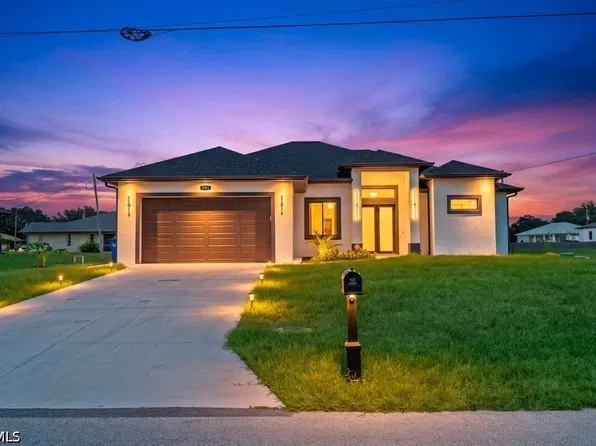 2903 E 17th St, Lehigh Acres, FL 33972