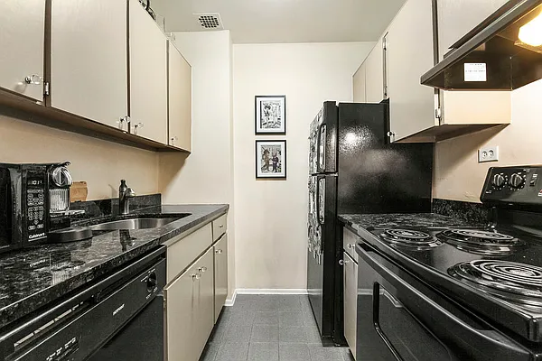 Sold by Corcoran | media 4