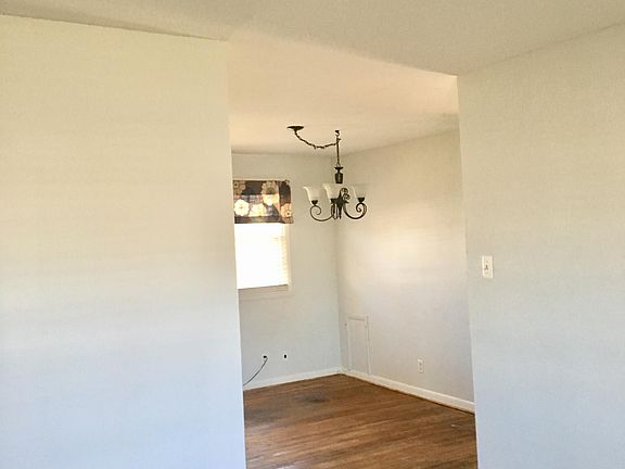 living room/dining room