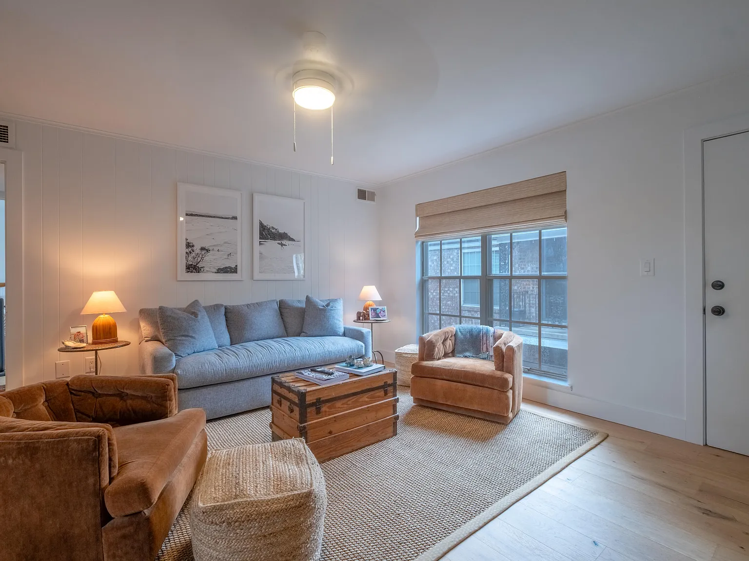 2 bed, 1.0 bath, 734 sqft, $2,350 — Photo 2
