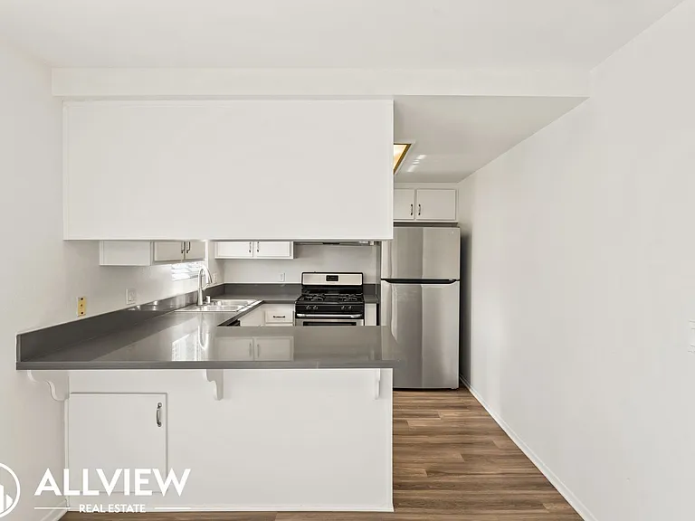 17972 Baron Circle — Photo 10