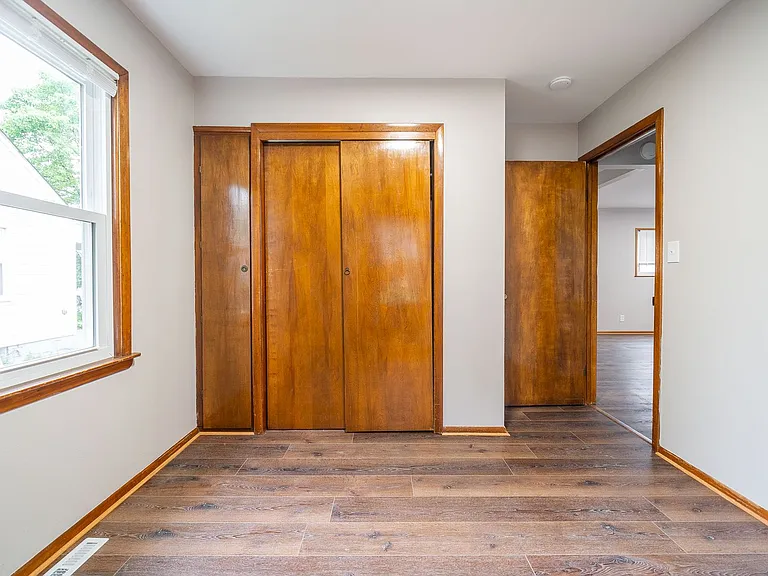 1193 Carolyn Ave — Photo 10