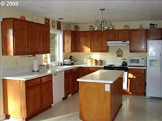 4th image of 7438 SE Shamrock Ln