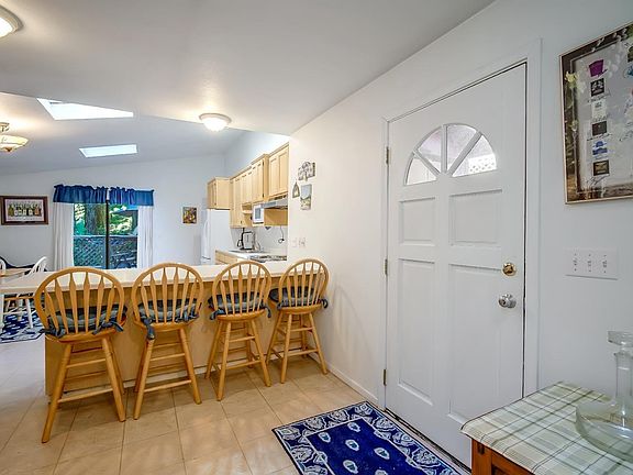 3rd image of 12404 Underwood Avenue