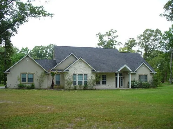 651 Rains Rd, Huntington, TX 75949