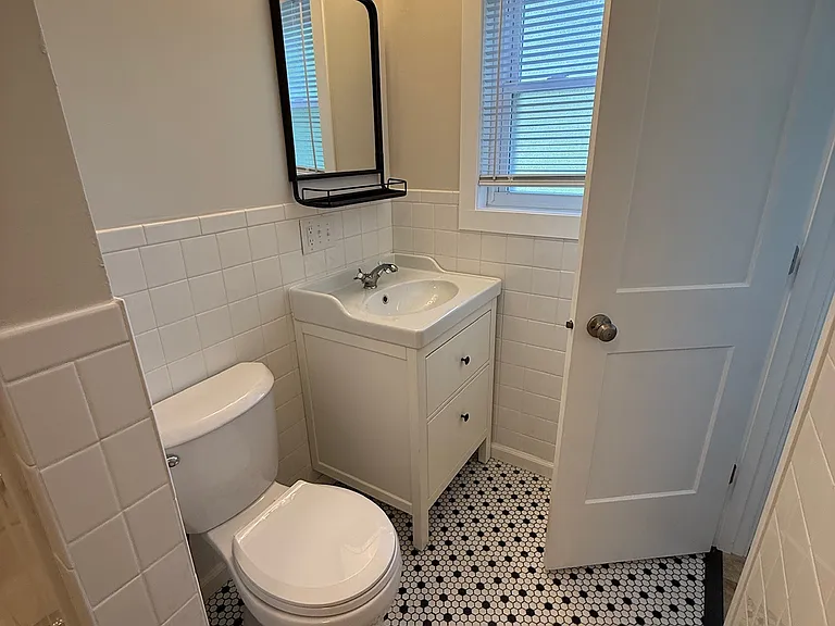 1307 Valiant Dr — Photo 5