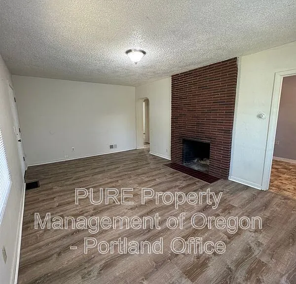 5026 N Harvard St #A — Photo 7