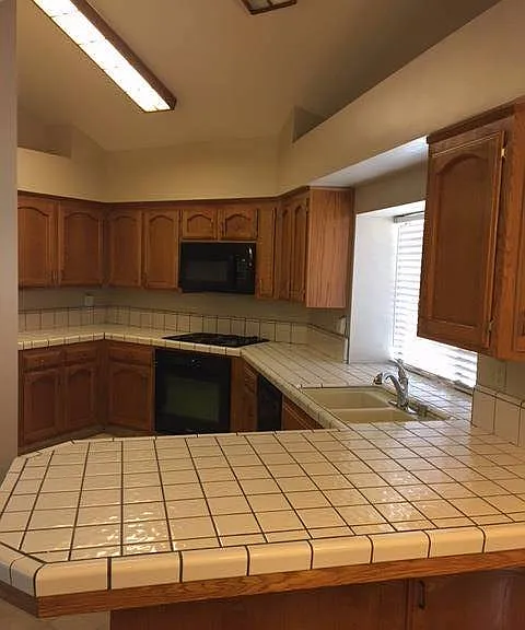 13004 Hillary Way — Photo 5