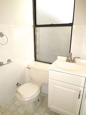 Rented by City Connections Realty | media 39