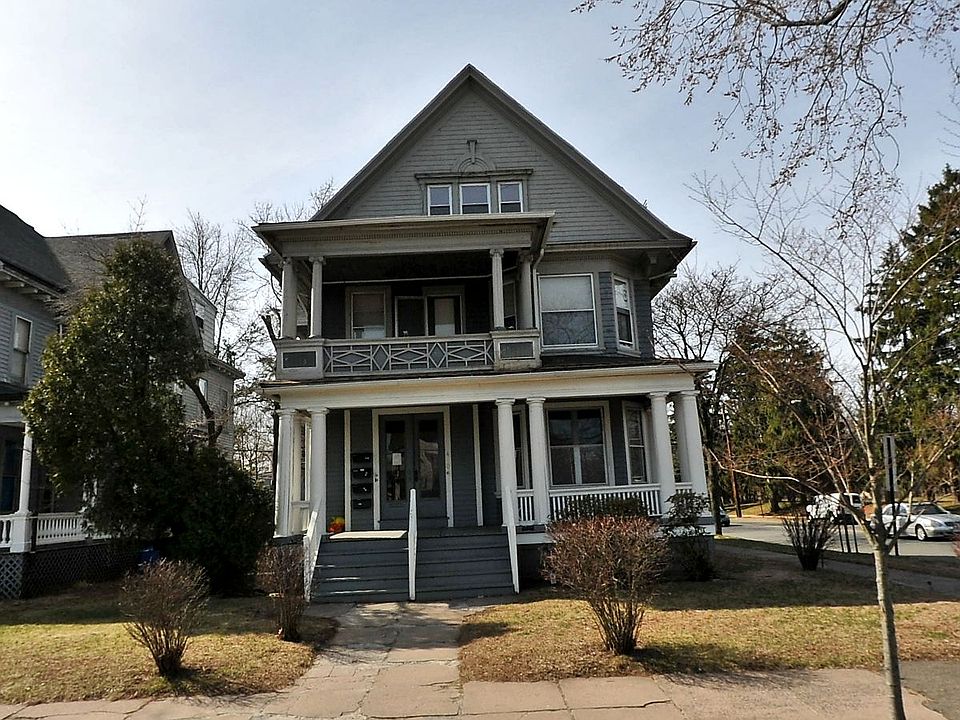 1st image of 468 Edgewood Ave #3