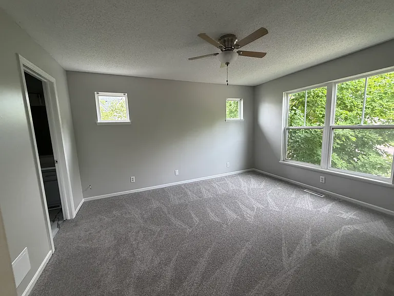 2688 Pinkspire Ln E — Photo 14