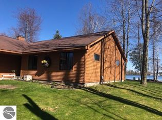 8655 Partridge Trl, Elk Rapids, MI 49629