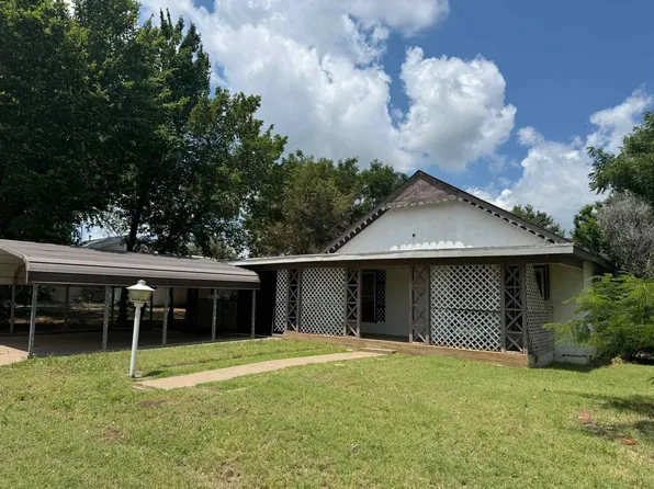 2308 Main St, Woodward, OK 73801