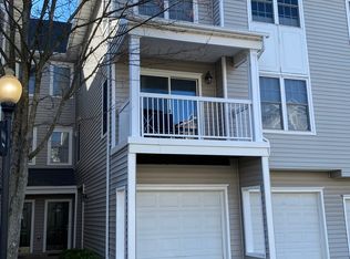 4608 Superior Sq, Fairfax, VA 22033