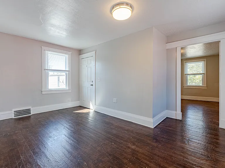 5515 Bridge Ave — Photo 8