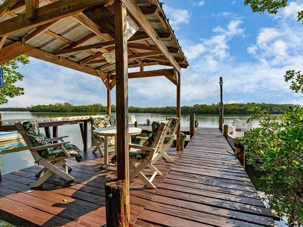 8144 Little Gasparilla Is, Island, FL 33946