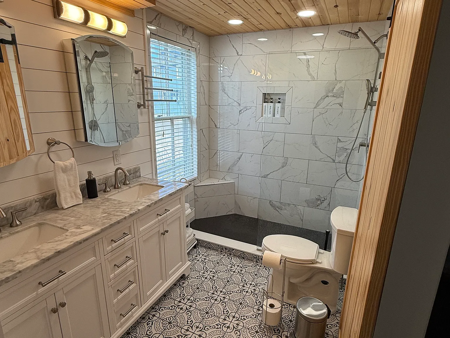 1 bed, $1,695 — Photo 3