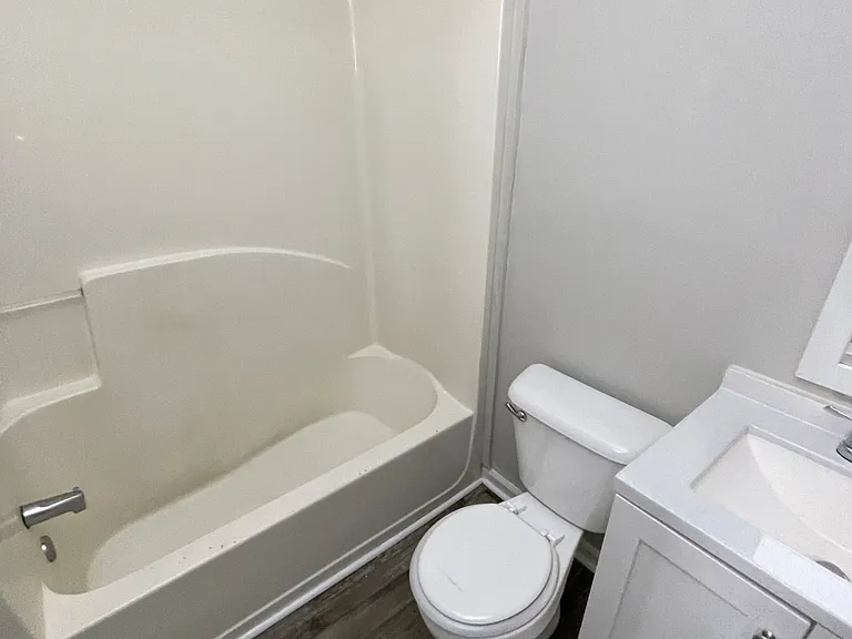310 W Pine St #B — Photo 9