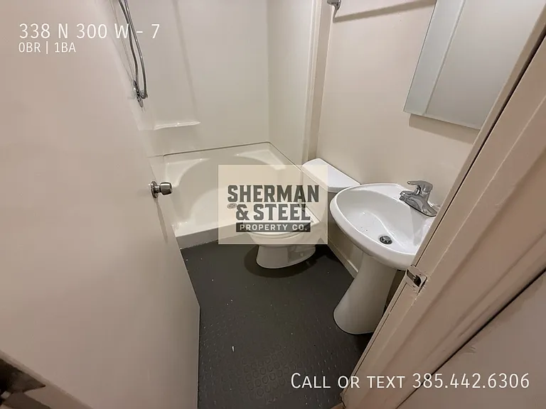 338 N 300 W #7 — Photo 13
