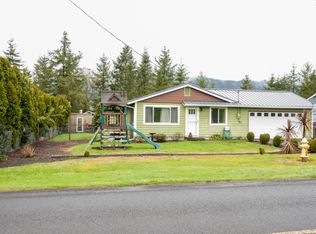 8050 Hughey Ln, Tillamook, OR 97141