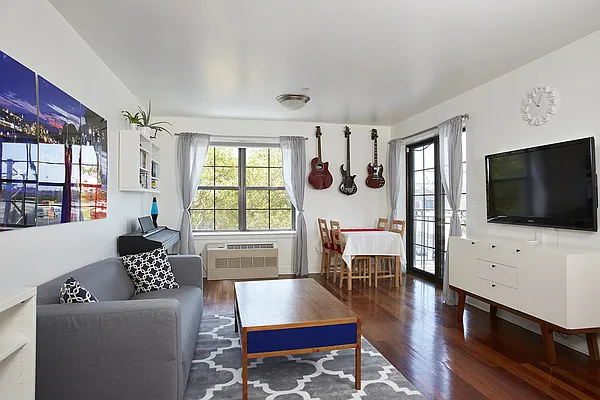 Sold by Stribling | media 12