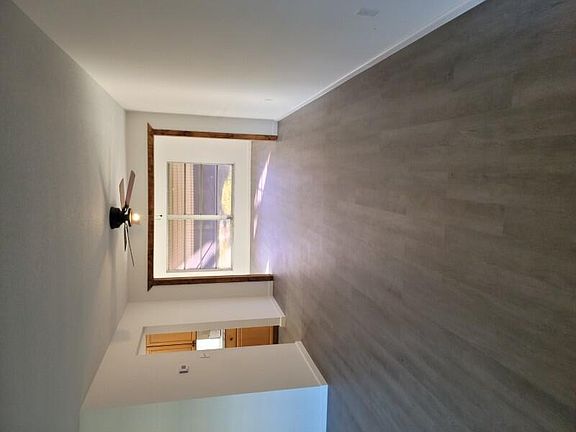 4th image of 408 E Coconut Avenue