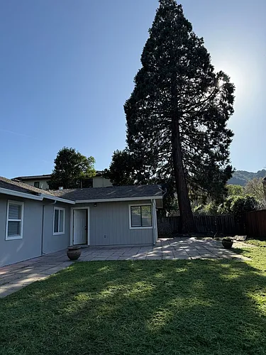 33 Mary Ct Photo 1