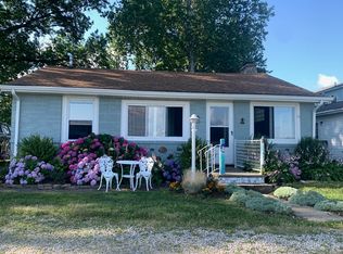 4532 Edgewater Dr, Sheffield Lake, OH 44054