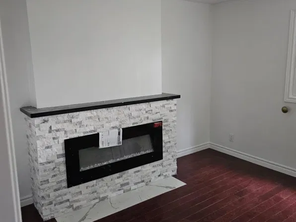 775 Huntingwood Dr Unit 2, Toronto, ON M1T 2L5