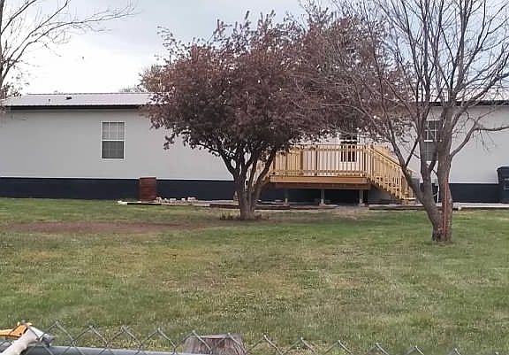 Fenced backyard (Fall)