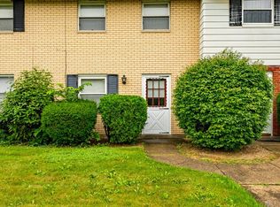 2939 Derr Rd, Springfield, OH 45503