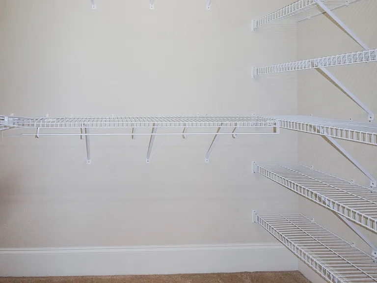 1634 Presley Ct — Photo 32