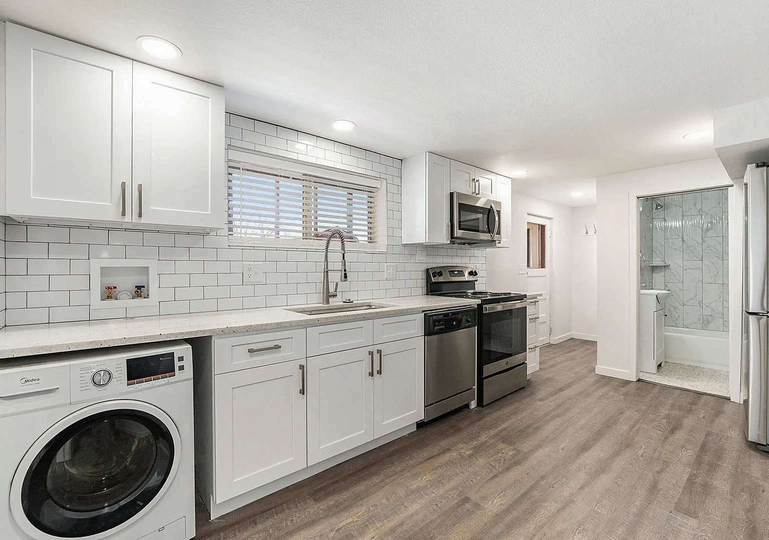 2 Bedroom 2 Bathroom Lower Unit in Wheat Ridge — Photo 1