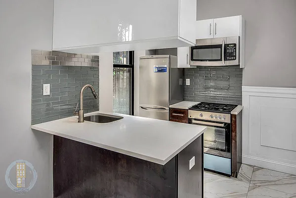 Rented by Brooklyn Rentals NYC | media 8