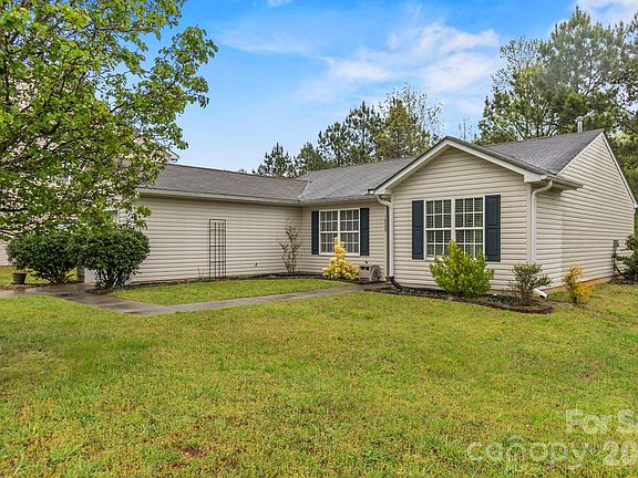 3rd image of 10359 Gold Pan Rd