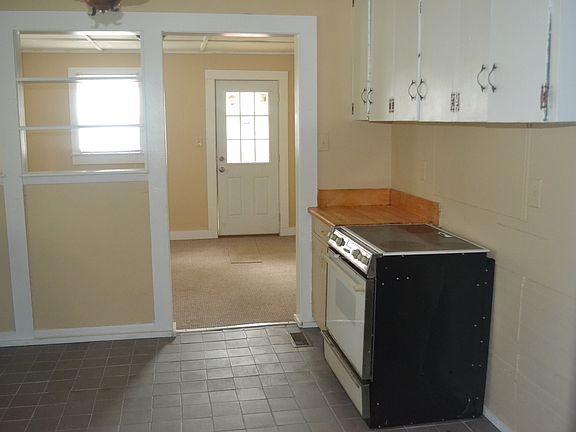 3rd image of 2134 N. Us 220 Hwy.