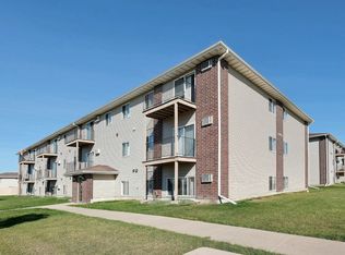 Country Edge, Fargo, ND 58103