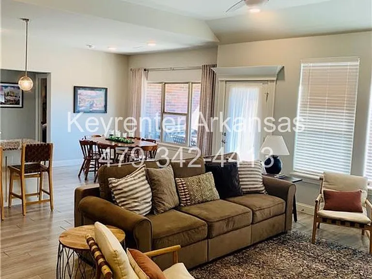 438 N Otoe St — Photo 2