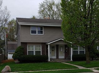 1711 Rawson Ave, South Milwaukee, WI 53172
