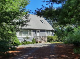 12 W Farm Rd, West Tisbury, MA 02575