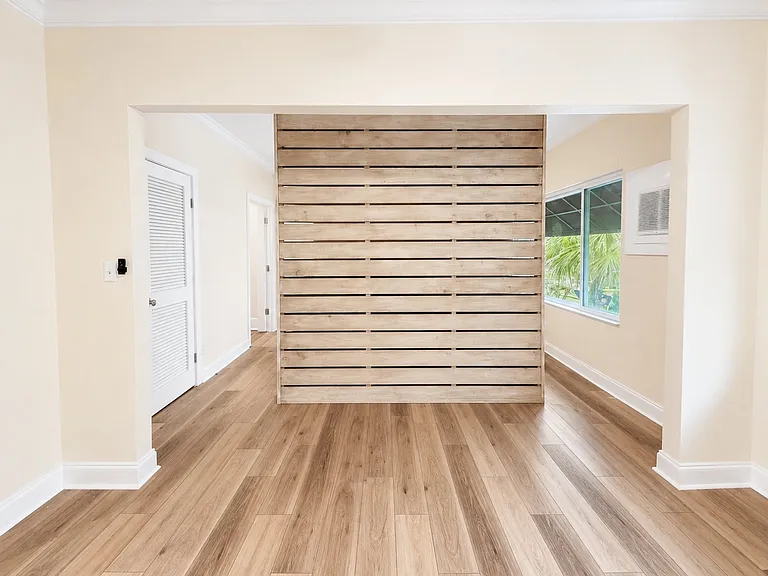1435 Central Ave — Photo 6