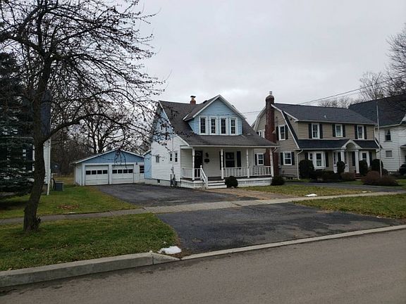 2nd image of 149 W Court St